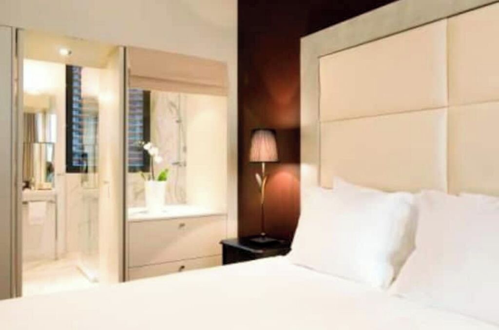 Photo of Bedroom in Ilot Sacre