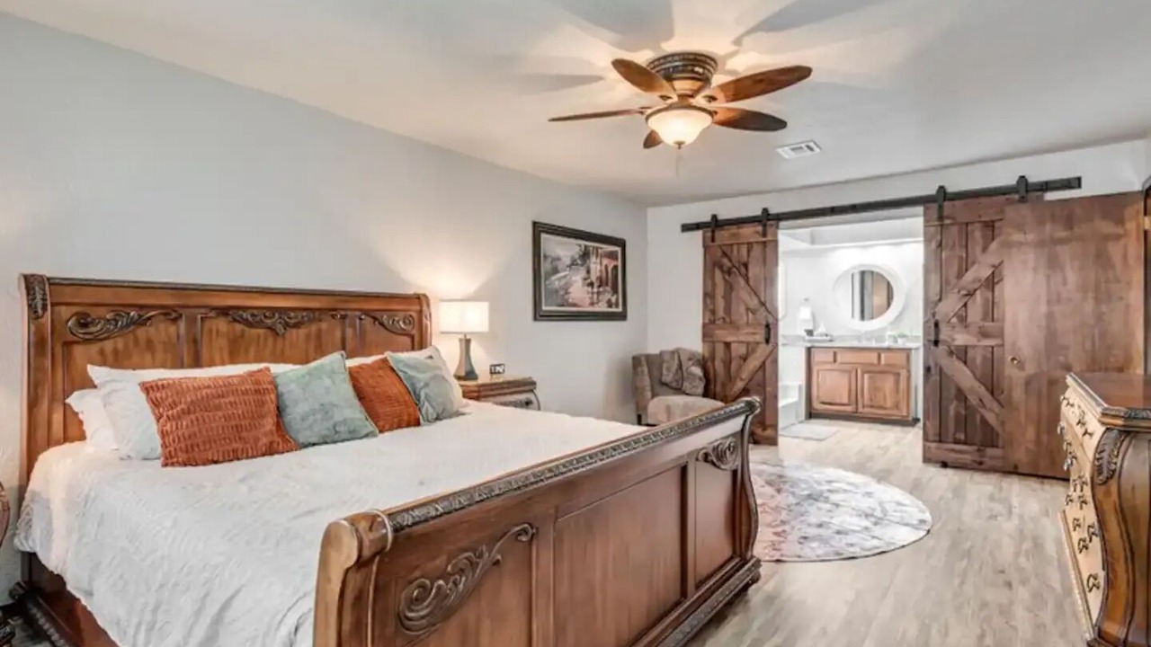 Photo of Bedroom in Shawnee