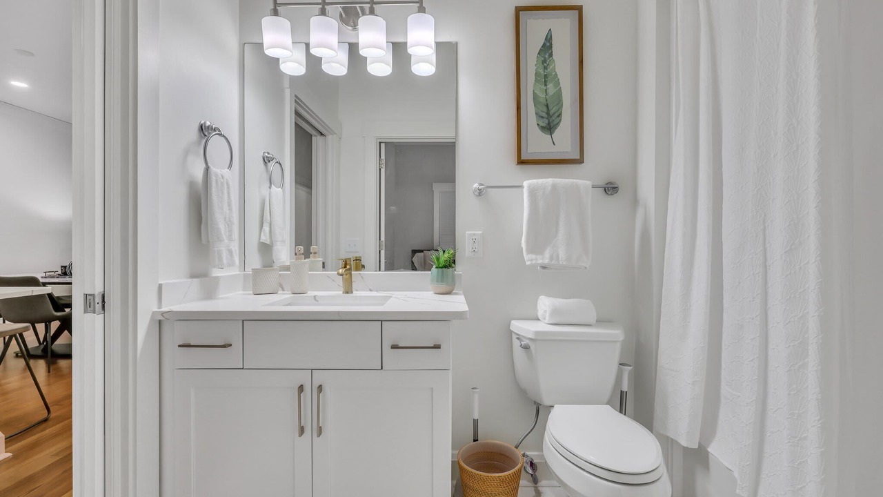 Photo of Bathroom in Old West Broad Neighborhood