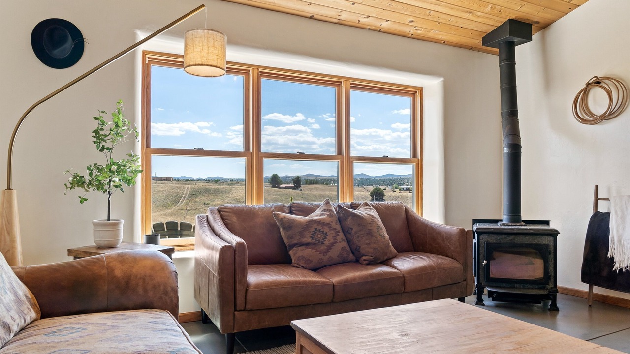 Photo of Livingroom in Elgin