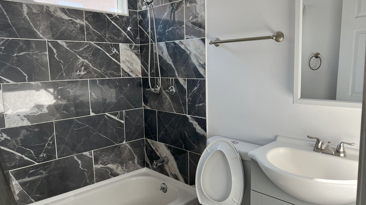 Photo of Bathroom in Lawndale