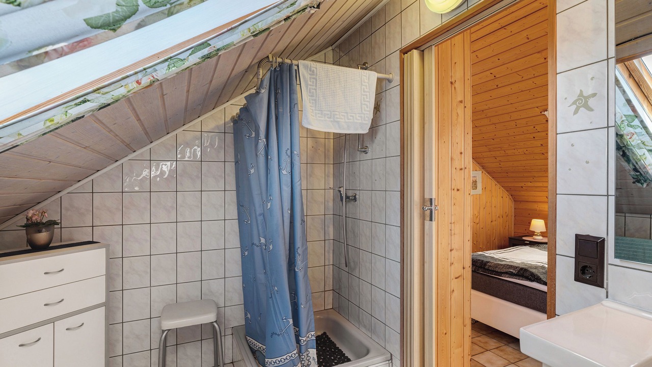 Photo of Bathroom in Darstein