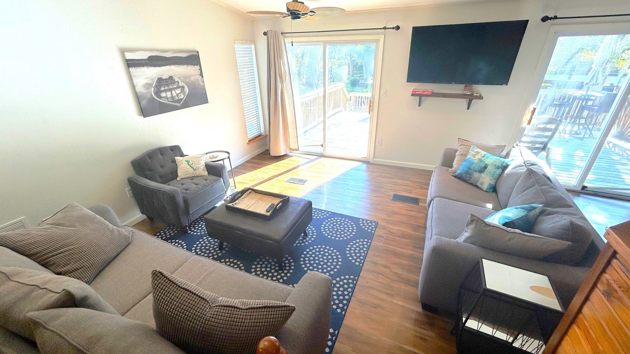 Photo of Livingroom in Tool