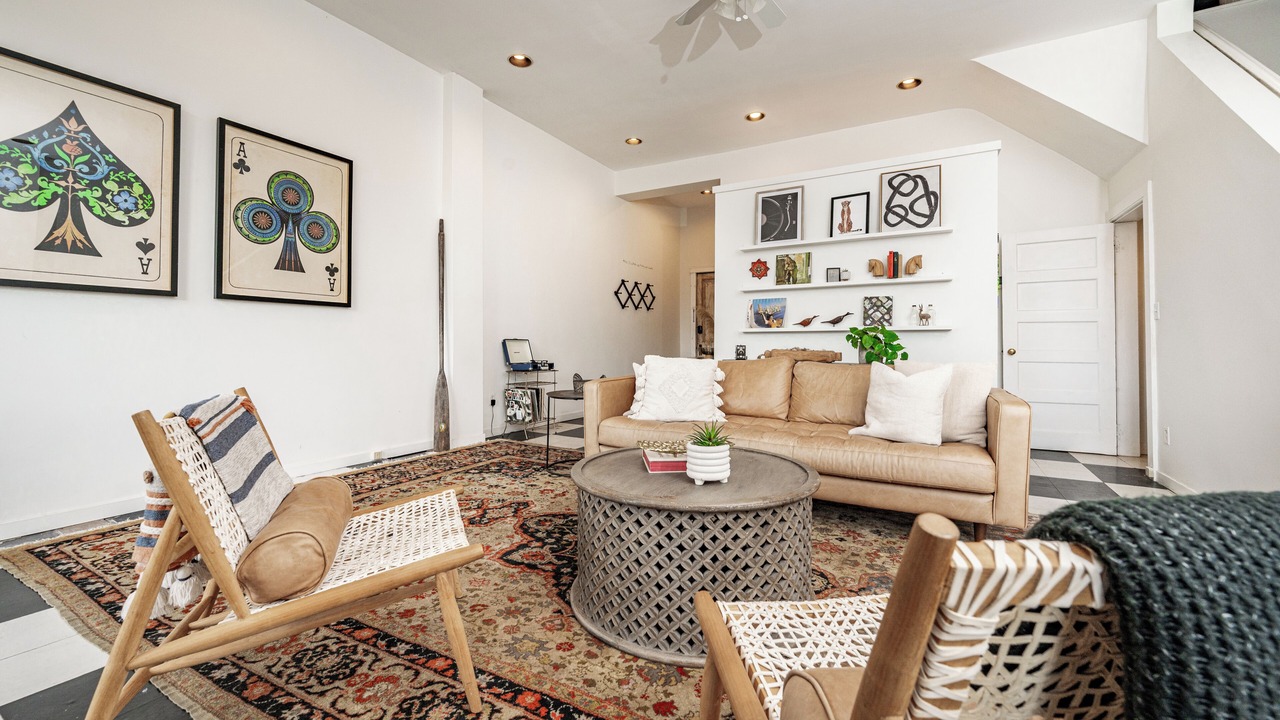 Photo of Livingroom in Elora