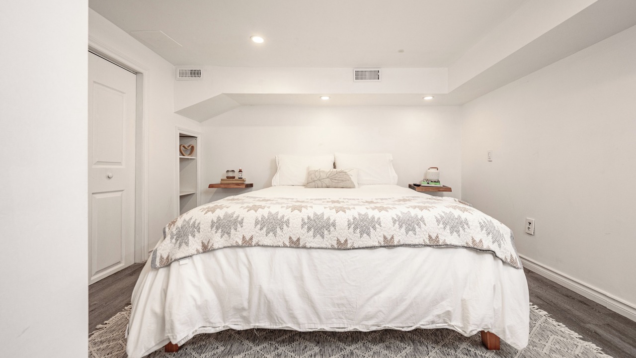 Photo of Bedroom in Elora