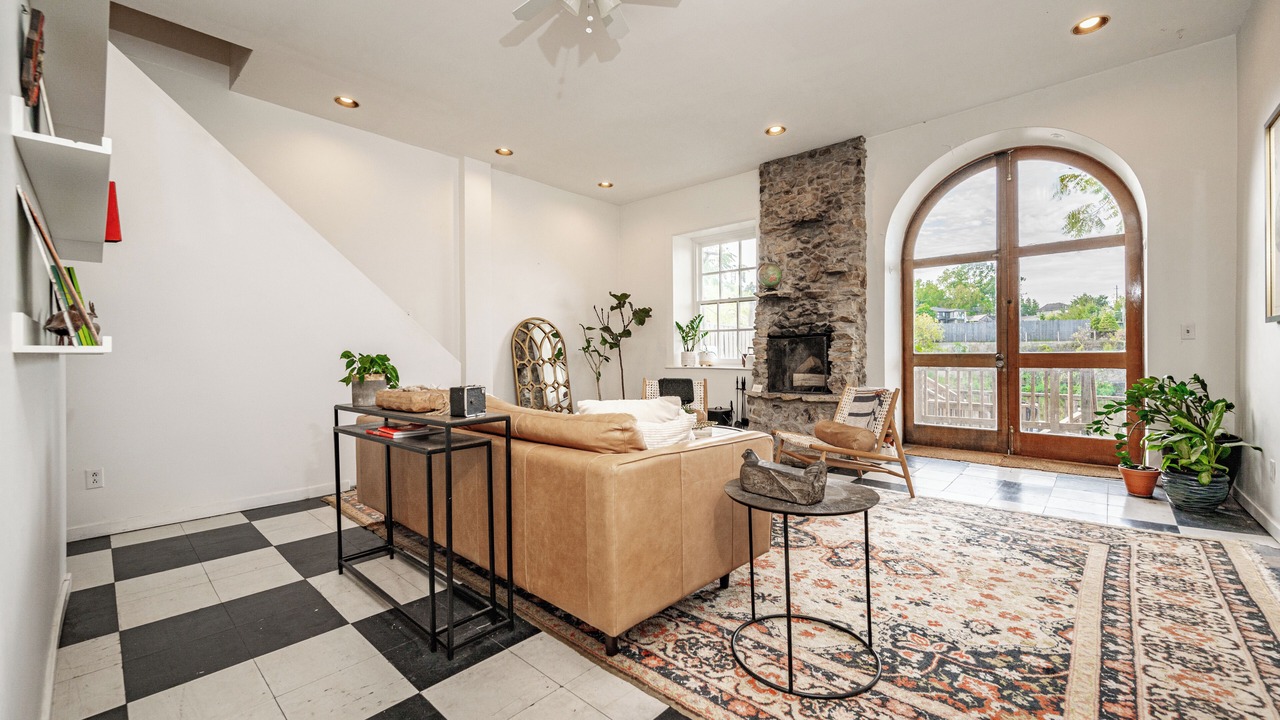 Photo of Livingroom in Elora