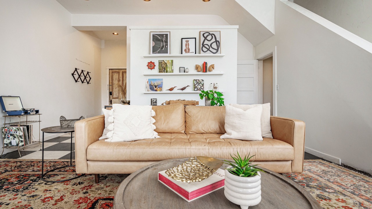 Photo of Livingroom in Elora