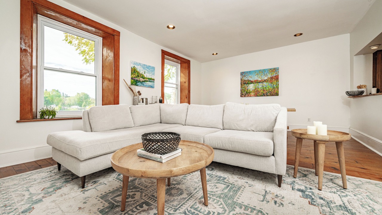Photo of Livingroom in Elora
