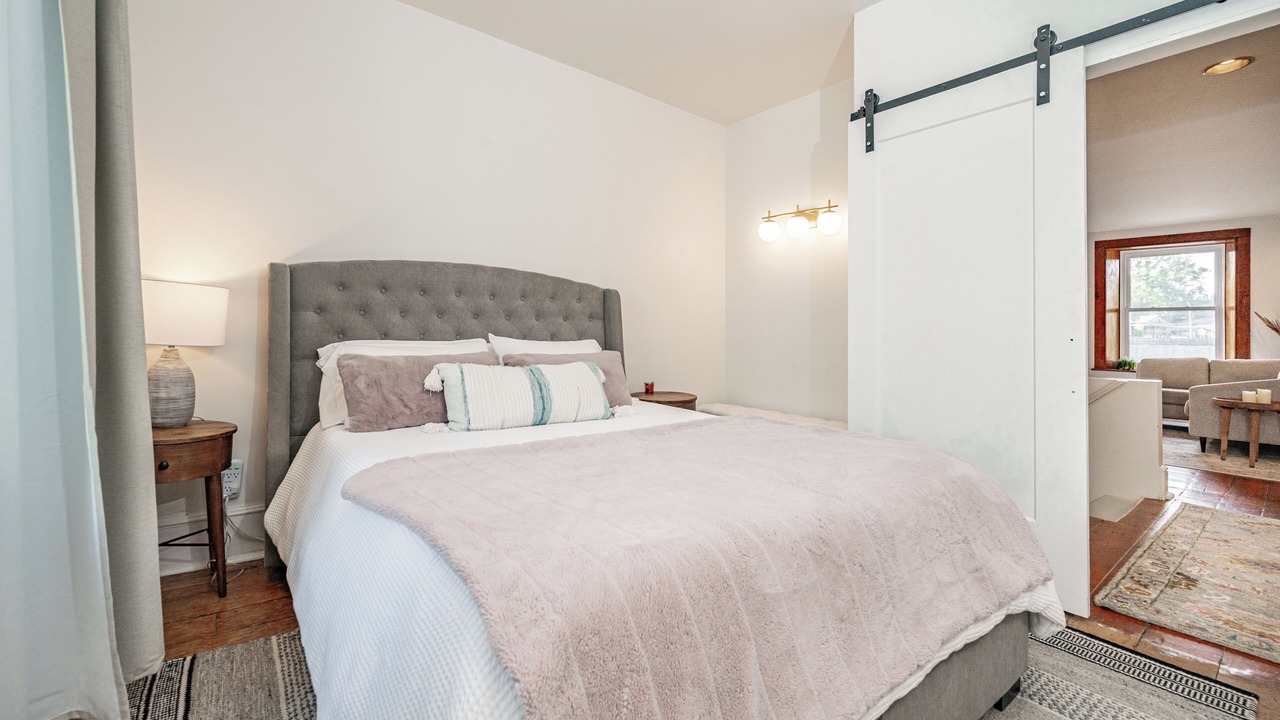 Photo of Bedroom in Elora