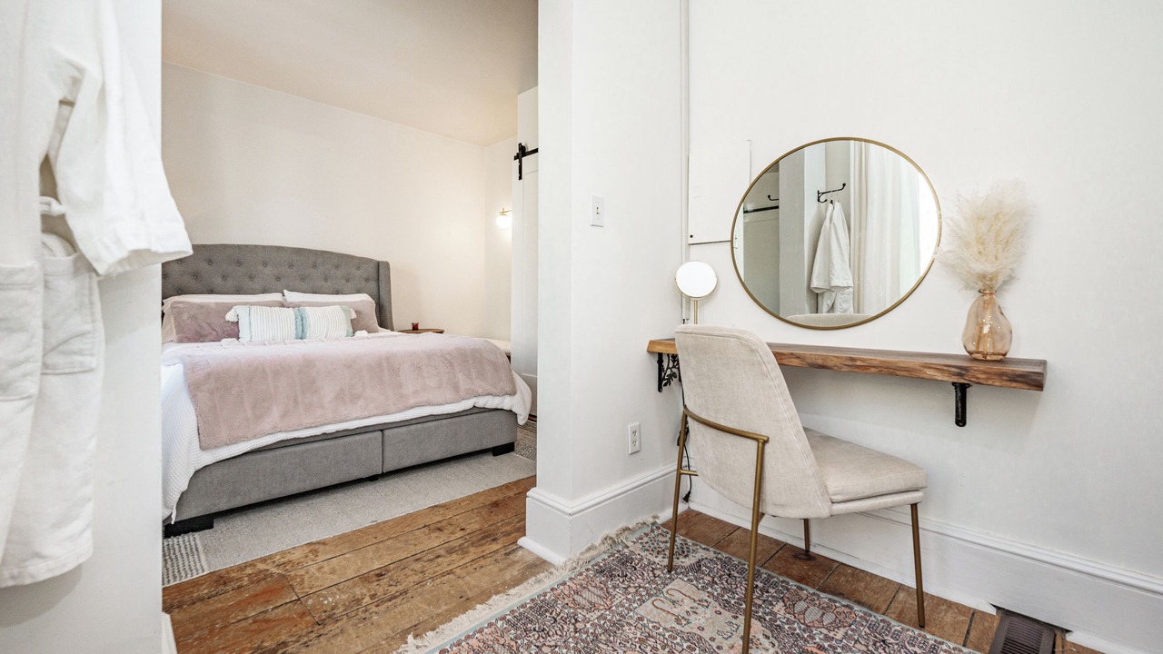 Photo of Bedroom in Elora
