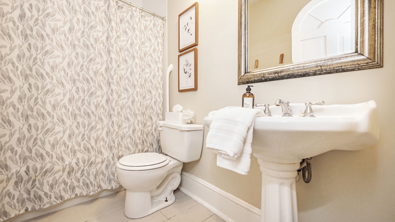 Photo of Bathroom in Elora