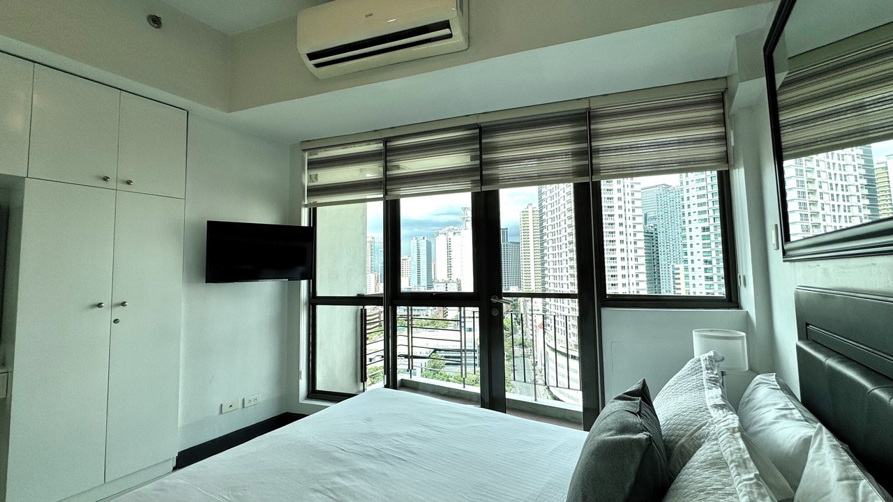 Photo of Bedroom in Legazpi Village