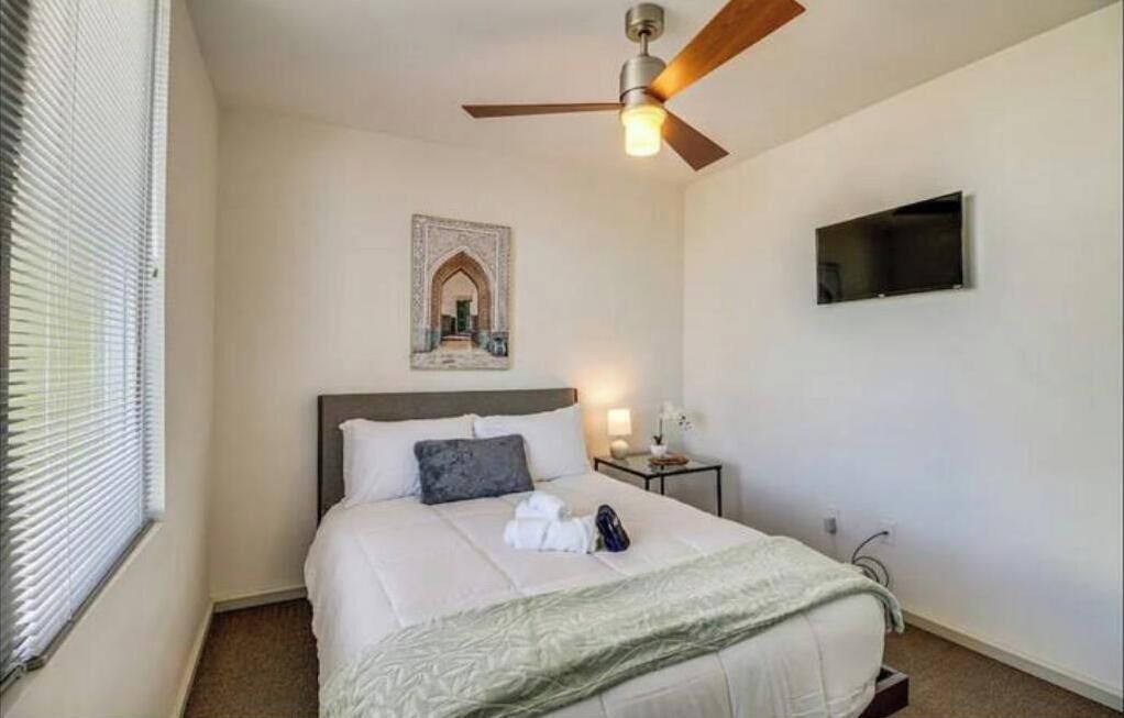 Photo of Bedroom in Raynolds Addition