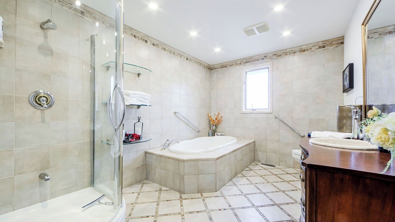 Photo of Bathroom in Grimsby