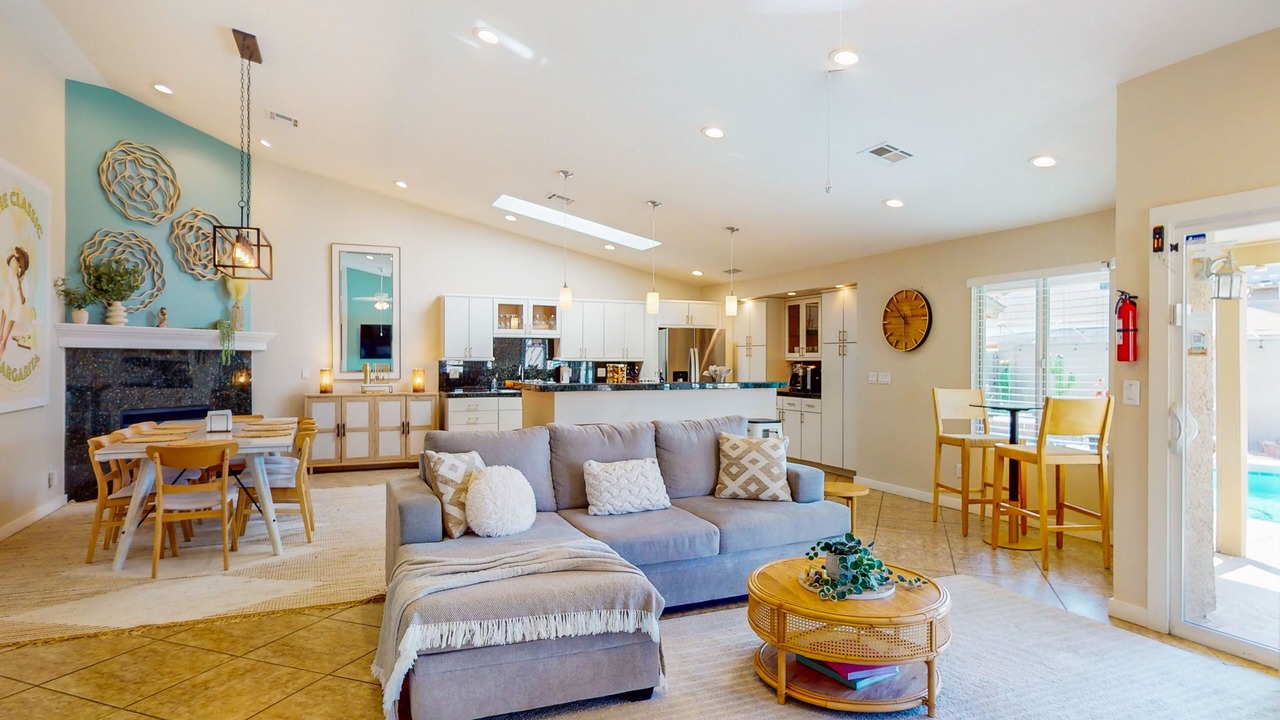 Photo of Livingroom in Sunset Ridge