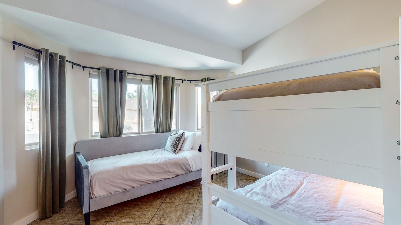 Photo of Bedroom in Sunset Ridge