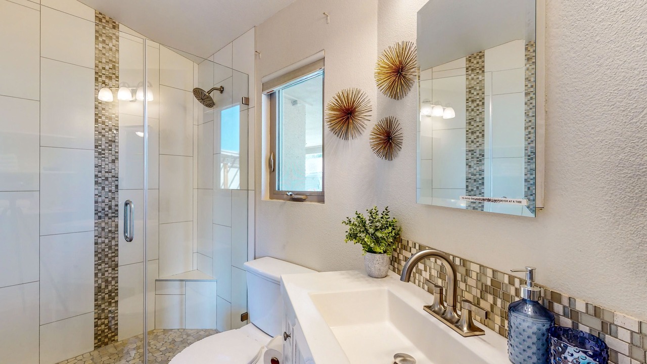 Photo of Bathroom in Sunset Ridge