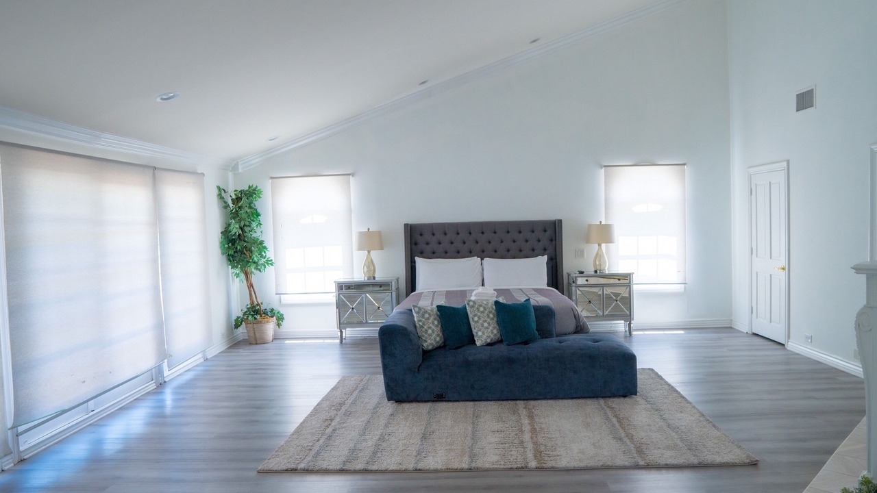 Photo of Bedroom in Tarzana