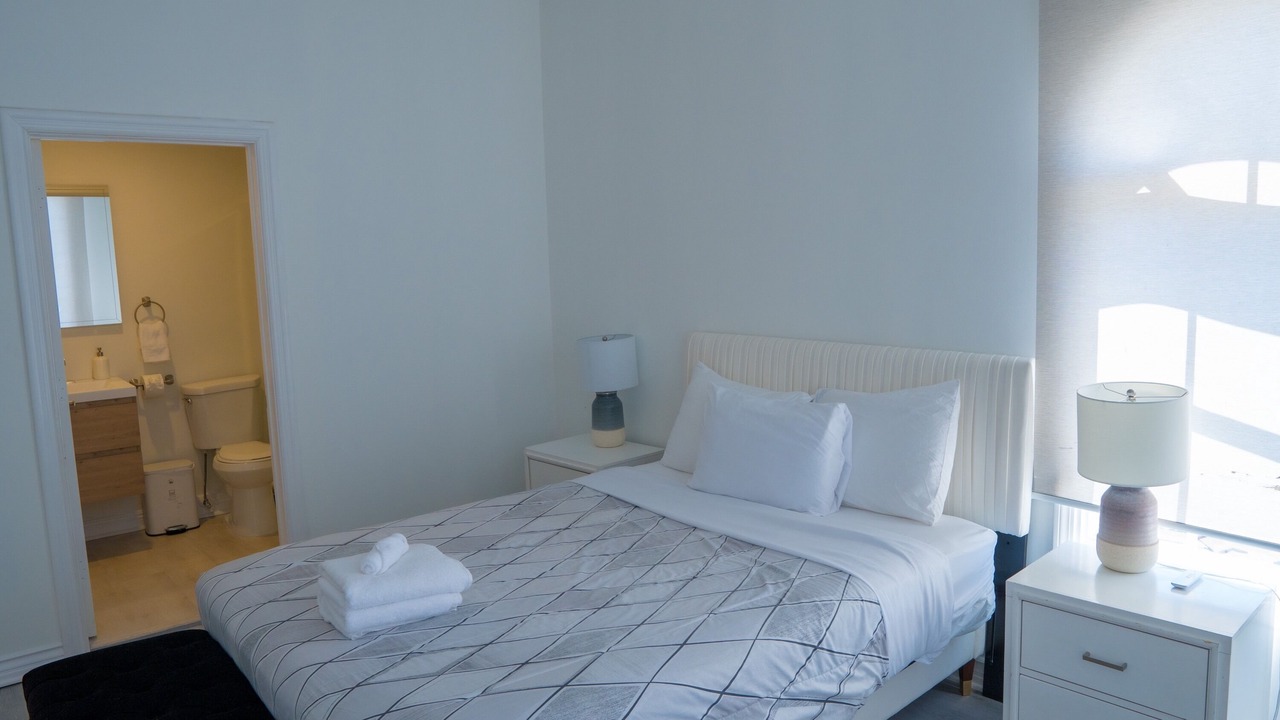 Photo of Bedroom in Tarzana