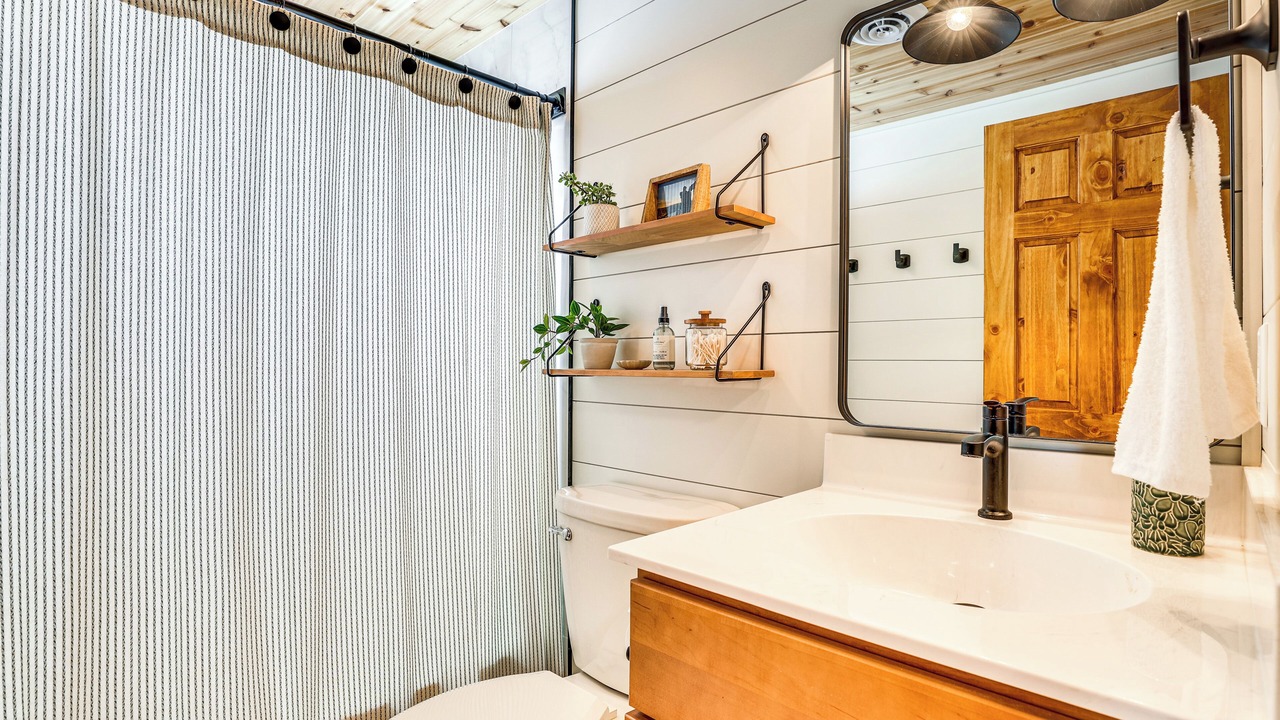 Photo of Bathroom in Lodi