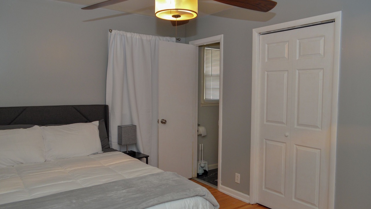 Photo of Bedroom in Charlotte Park