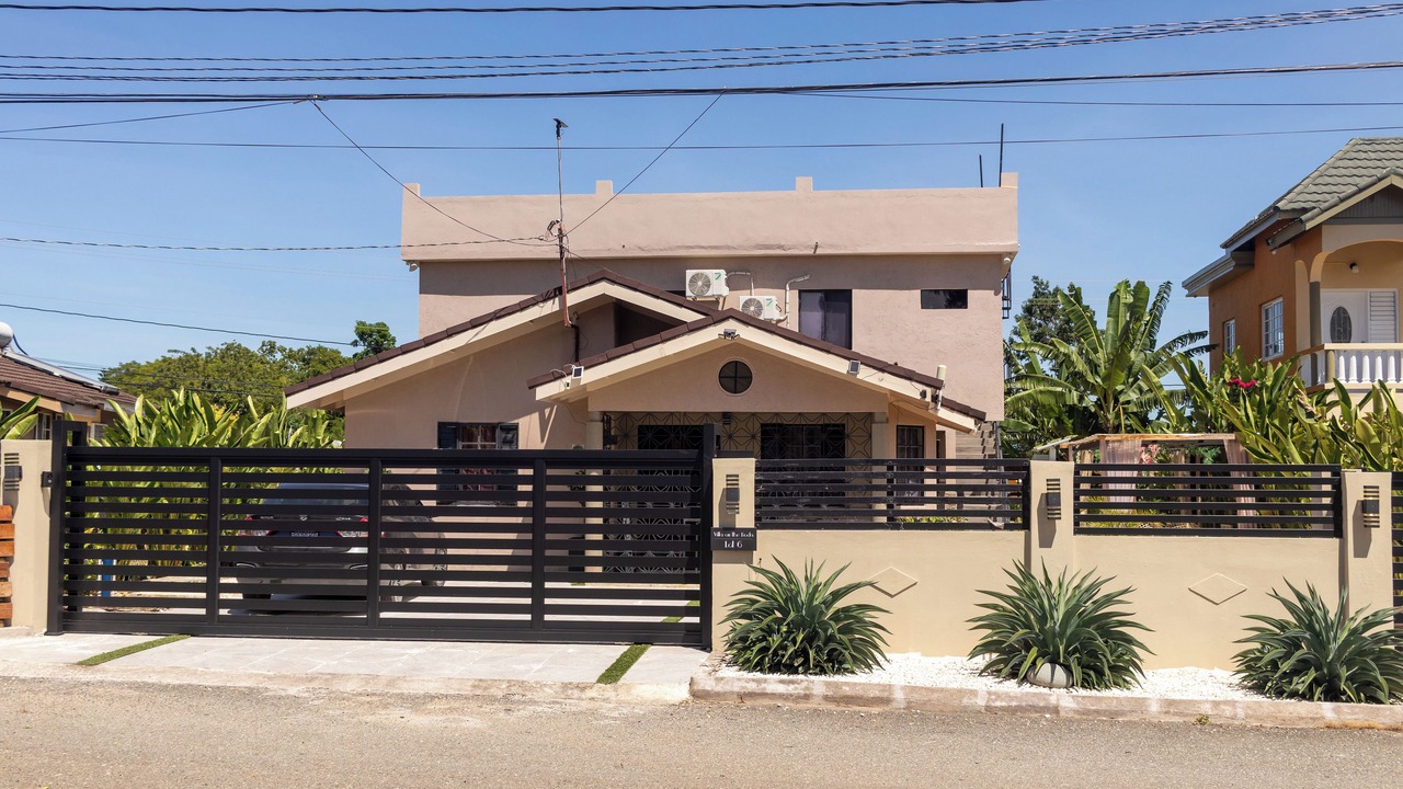Photo of Outdoor in Florence Hall Village