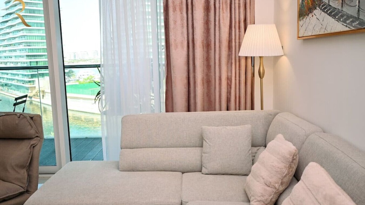Photo of Livingroom in Al Raha Beach