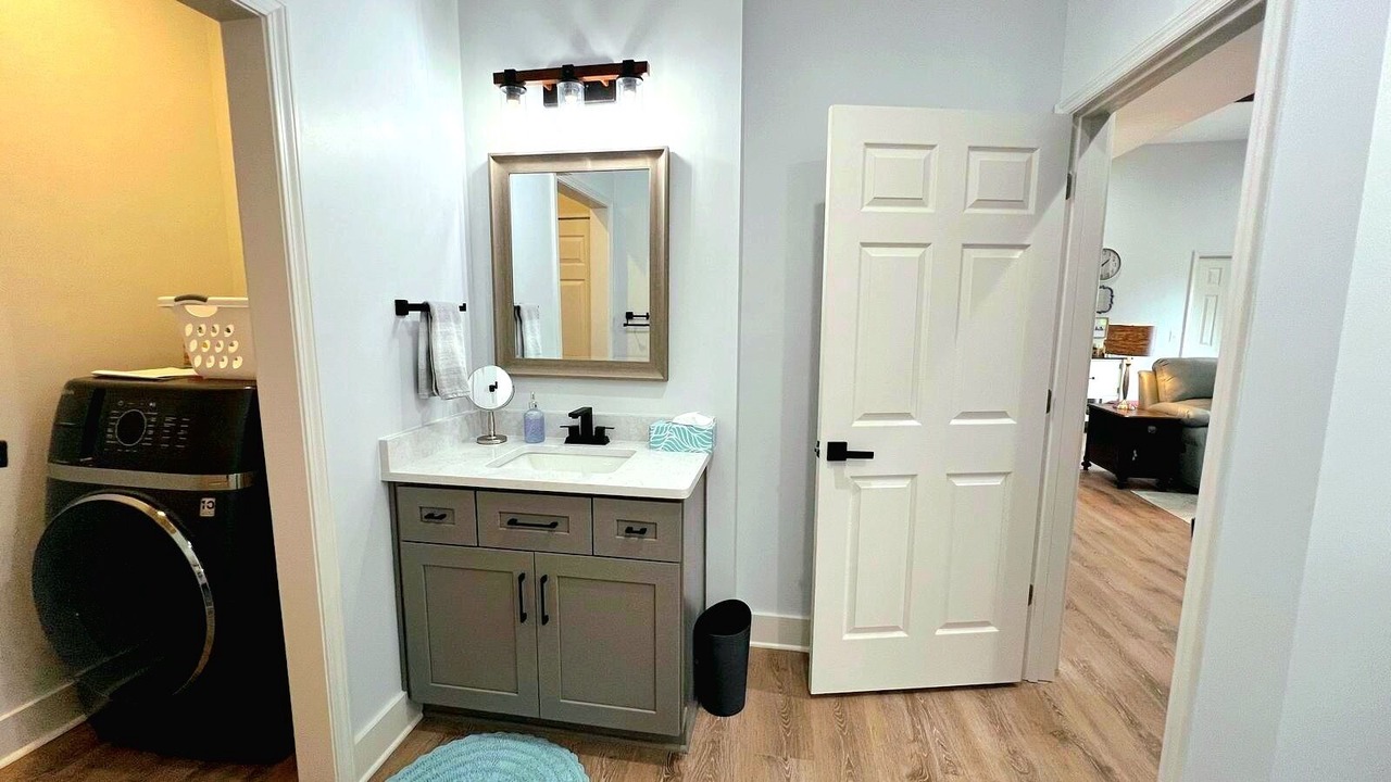 Photo of Bathroom in Ashland City