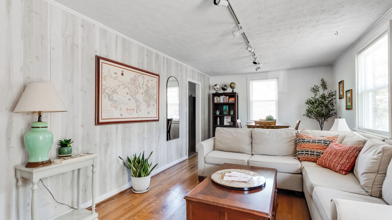 Photo of Livingroom in Richmond