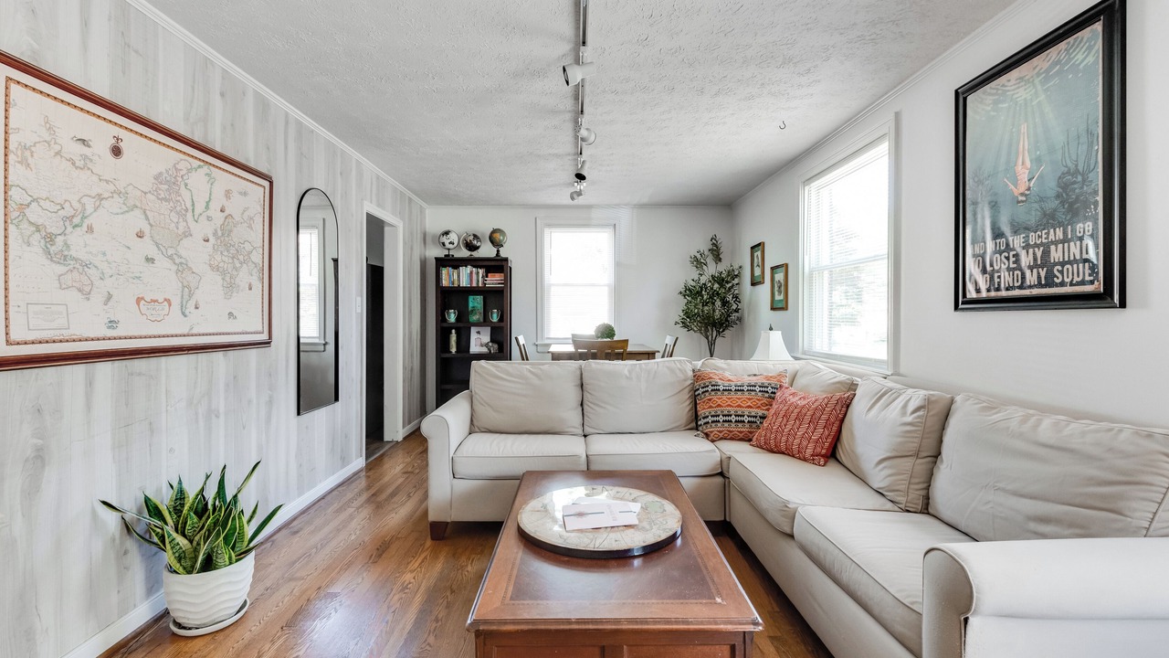 Photo of Livingroom in Richmond