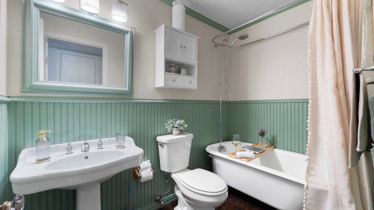 Photo of Bathroom in The Colony