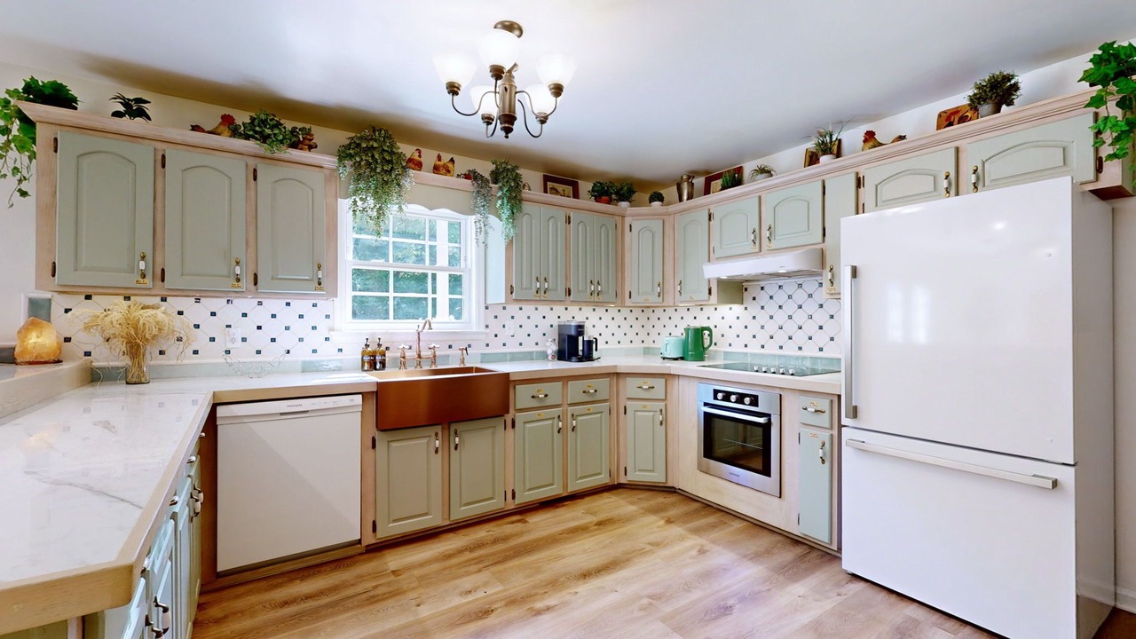 Photo of Kitchen in Ashland City