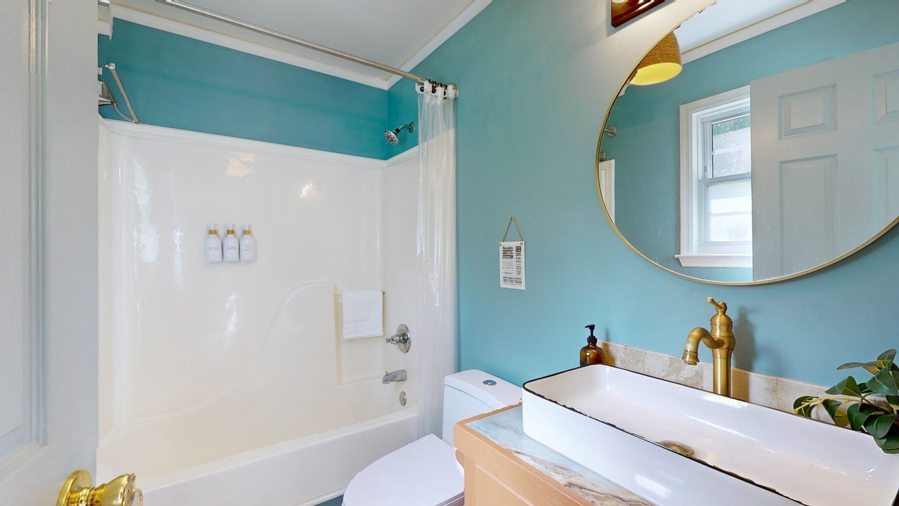 Photo of Bathroom in Ashland City