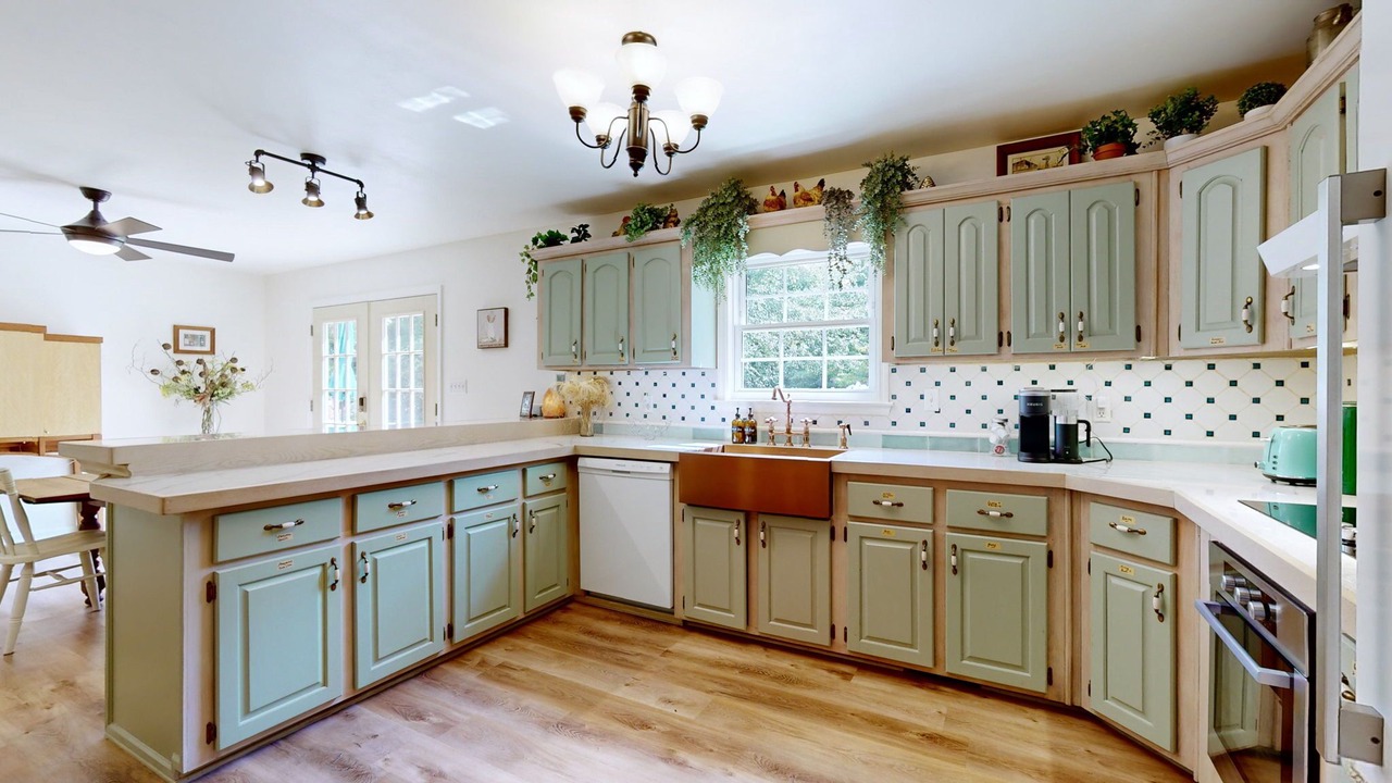 Photo of Kitchen in Ashland City