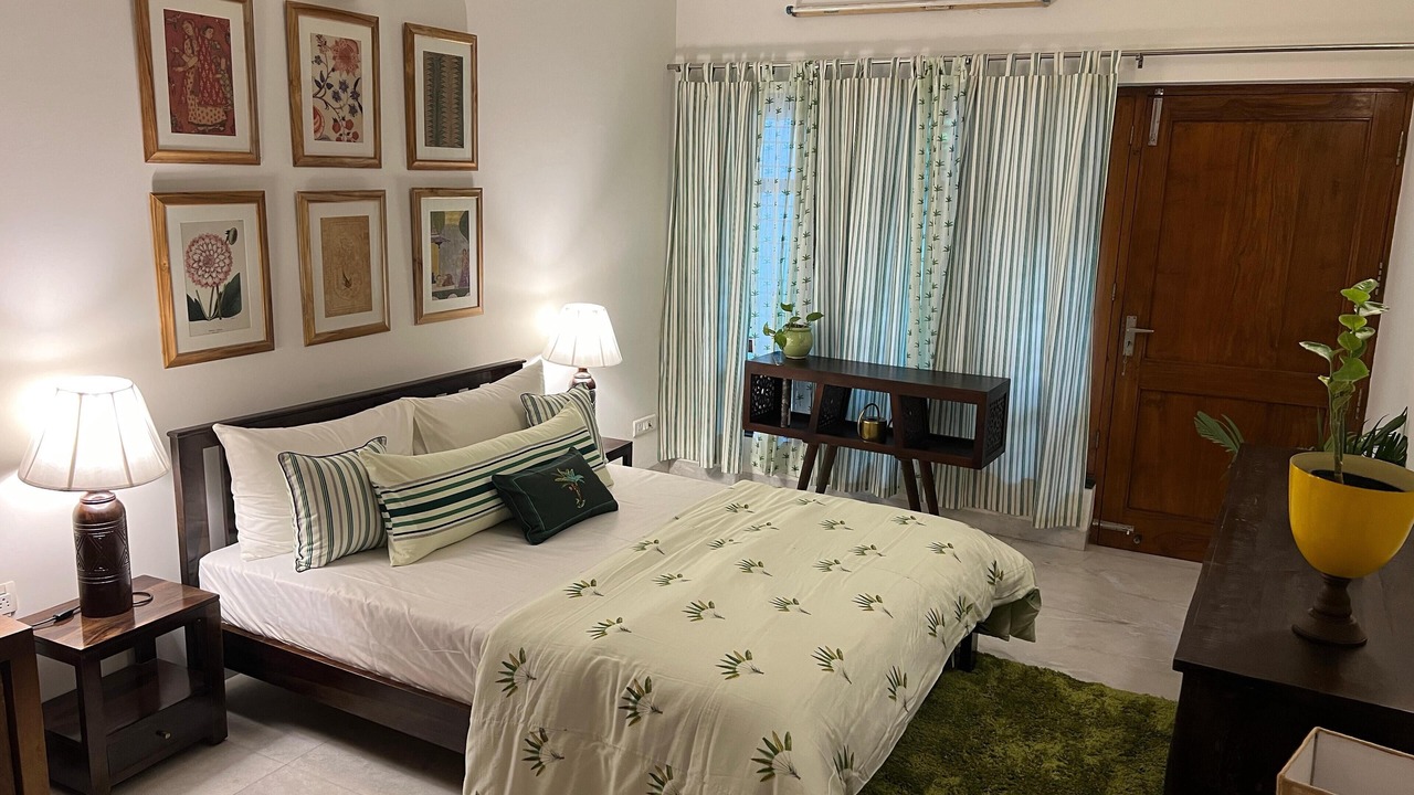 Photo of Bedroom in Sushant Lok