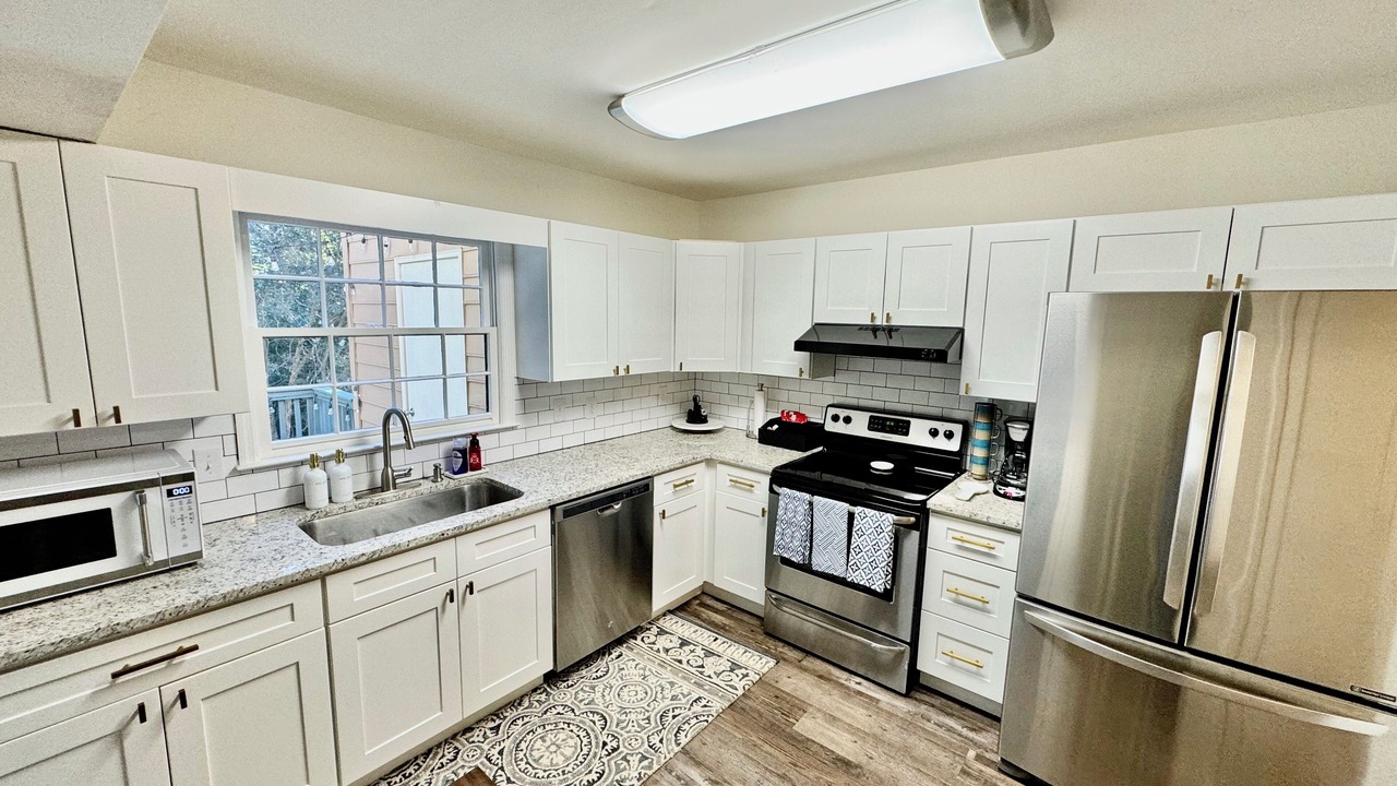 Photo of Kitchen in Crestline Heights