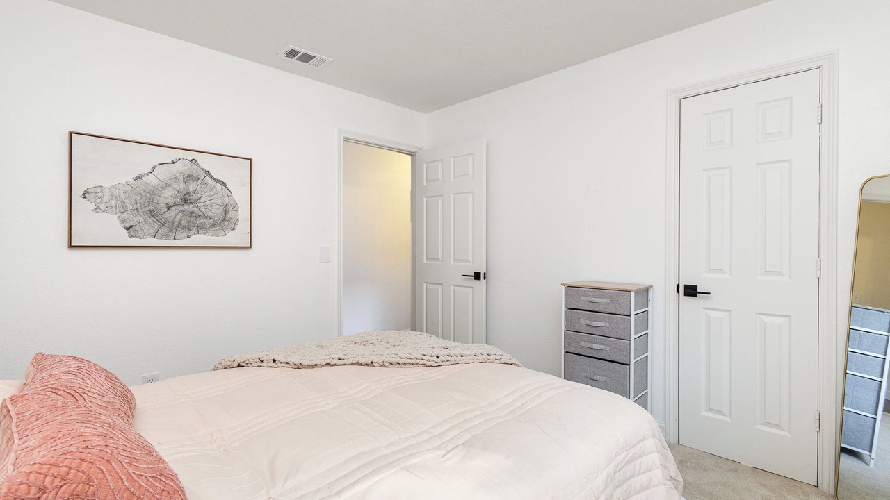 Photo of Bedroom in Allen