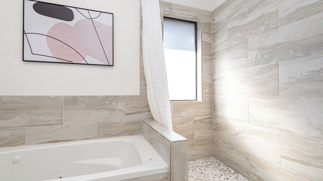 Photo of Bathroom in Allen