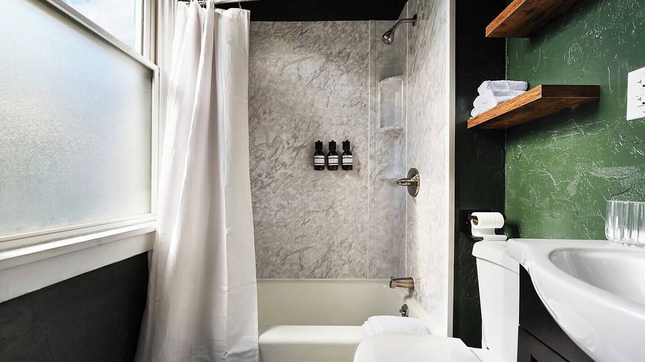 Photo of Bathroom in Lawrenceville