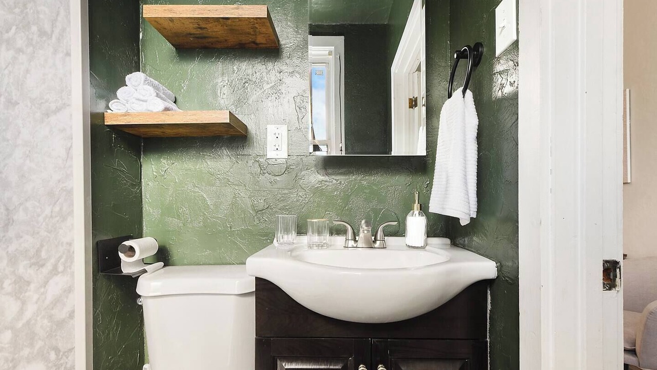 Photo of Bathroom in Lawrenceville