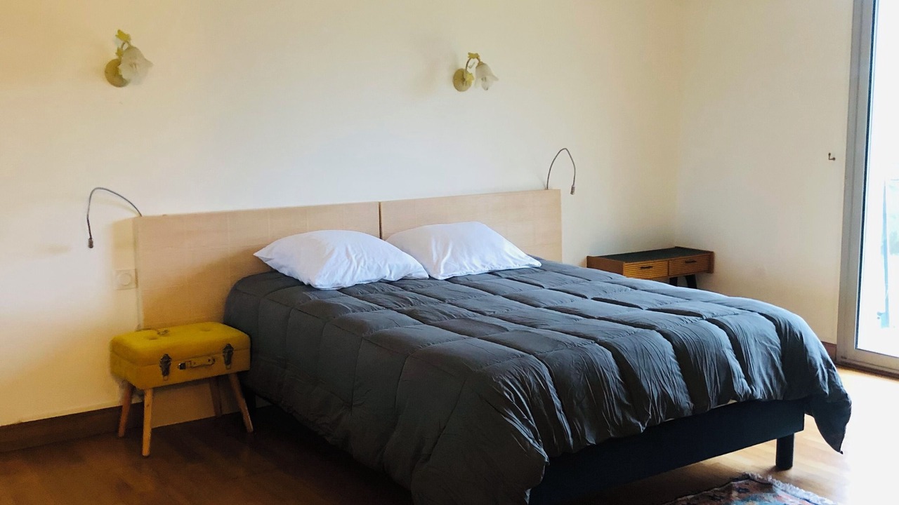 Photo of Bedroom in Dourdan