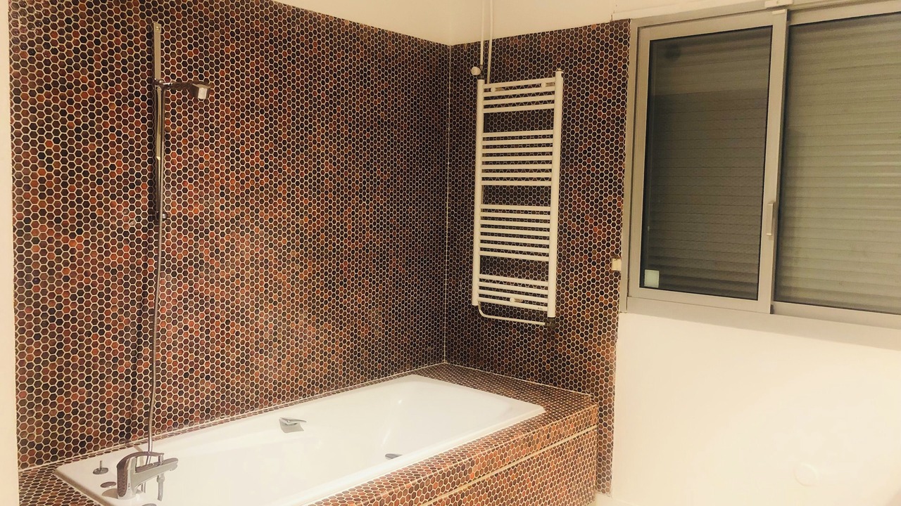 Photo of Bathroom in Dourdan