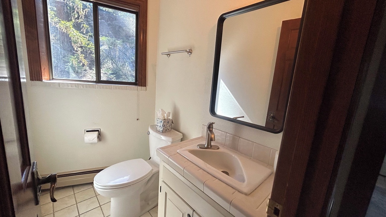 Photo of Bathroom in Lincoln Park