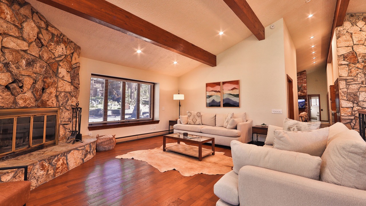 Photo of Bedroom in Lincoln Park