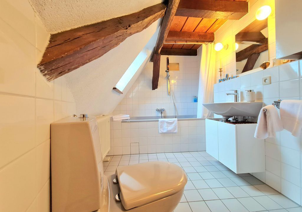 Photo of Bathroom in Kandel