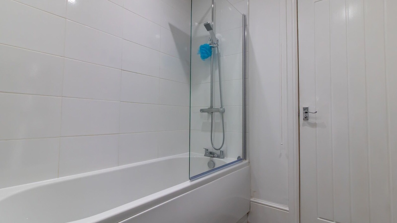 Photo of Bathroom in Lanehead