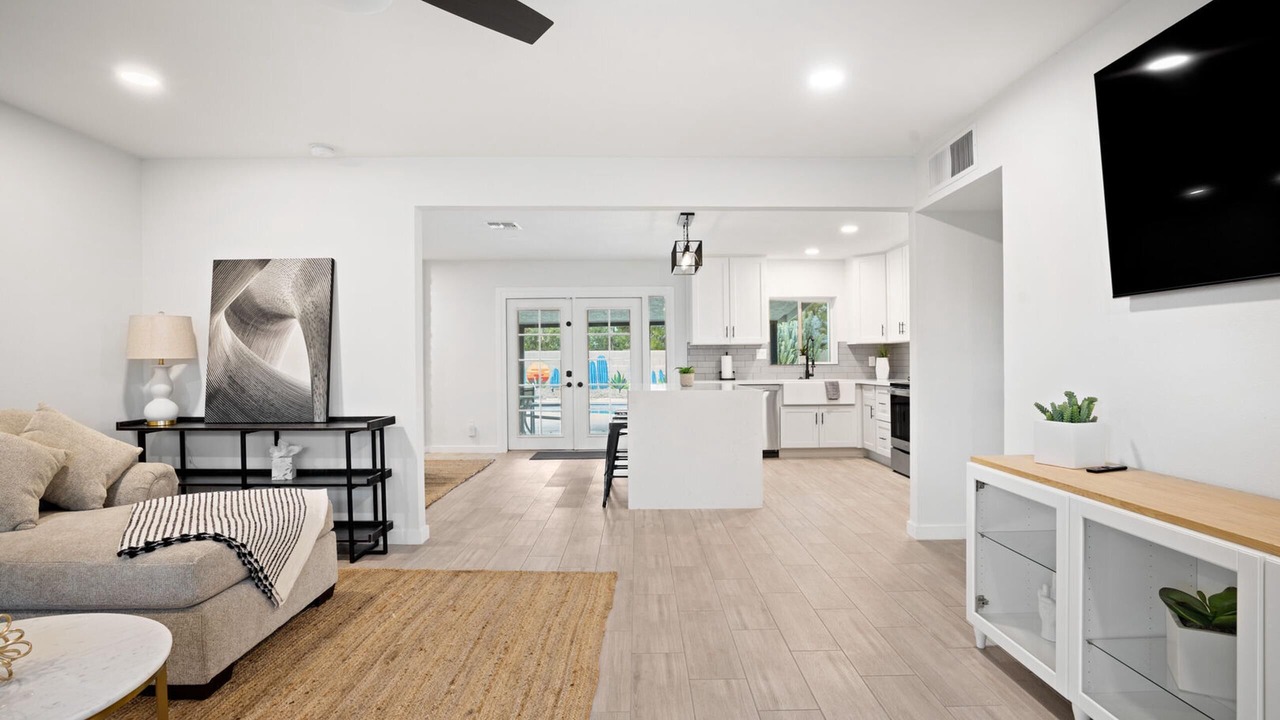 Photo of Livingroom in Cox Heights