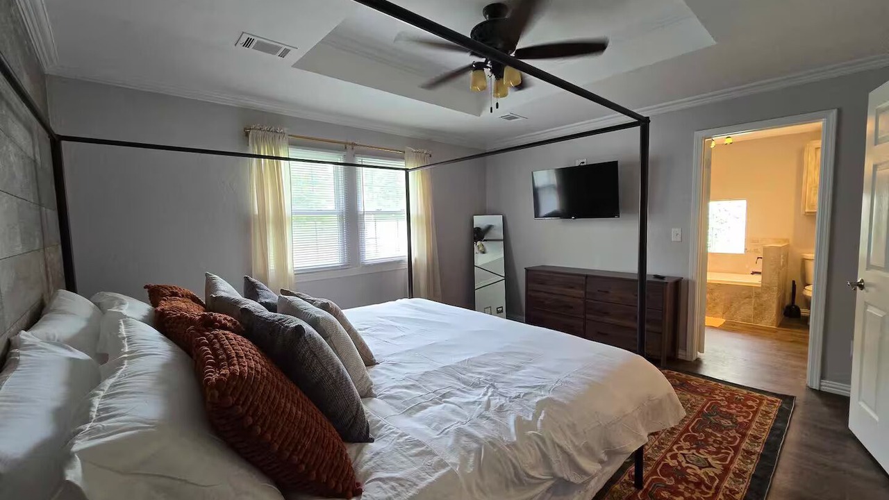 Photo of Bedroom in Calera