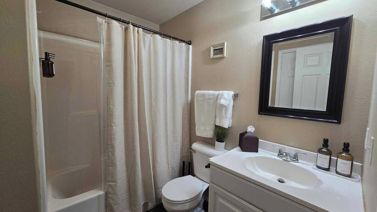 Photo of Bathroom in Calera