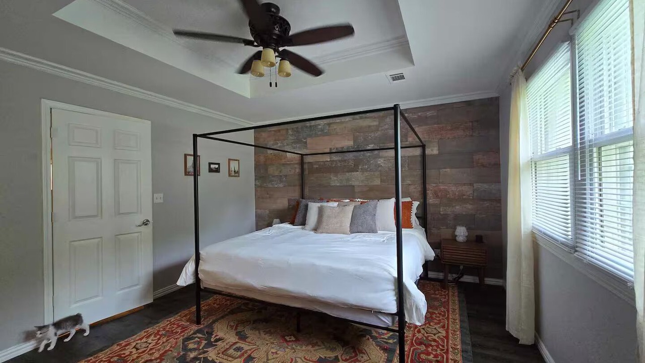 Photo of Bedroom in Calera